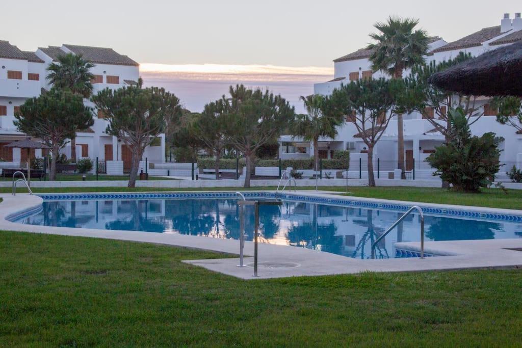 Precioso Apartamento A 700 M Del Mar Chiclana de la Frontera Esterno foto